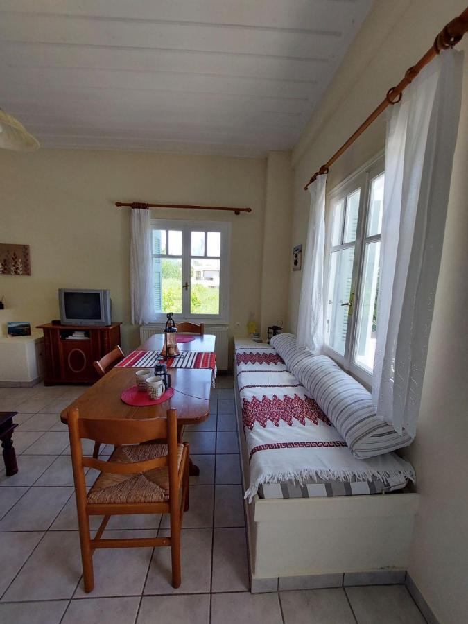 Palaiokrassa Sunny Appartment Mesaria  Eksteriør billede